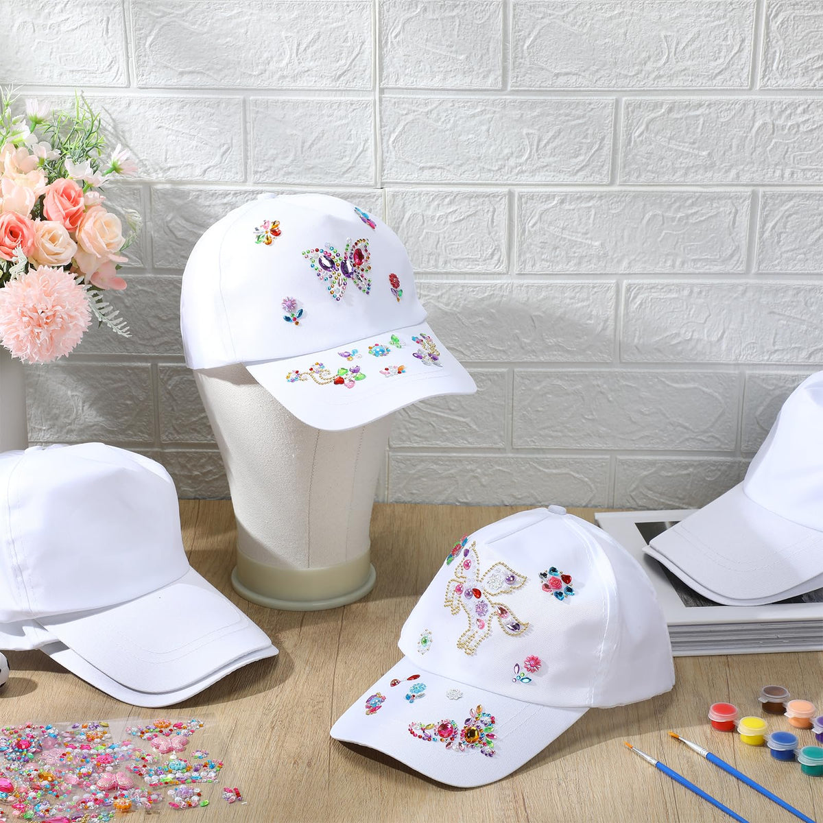 30 Pcs White Blank Adjustable Baseball Caps with Acrylic Paint Brushes E478203